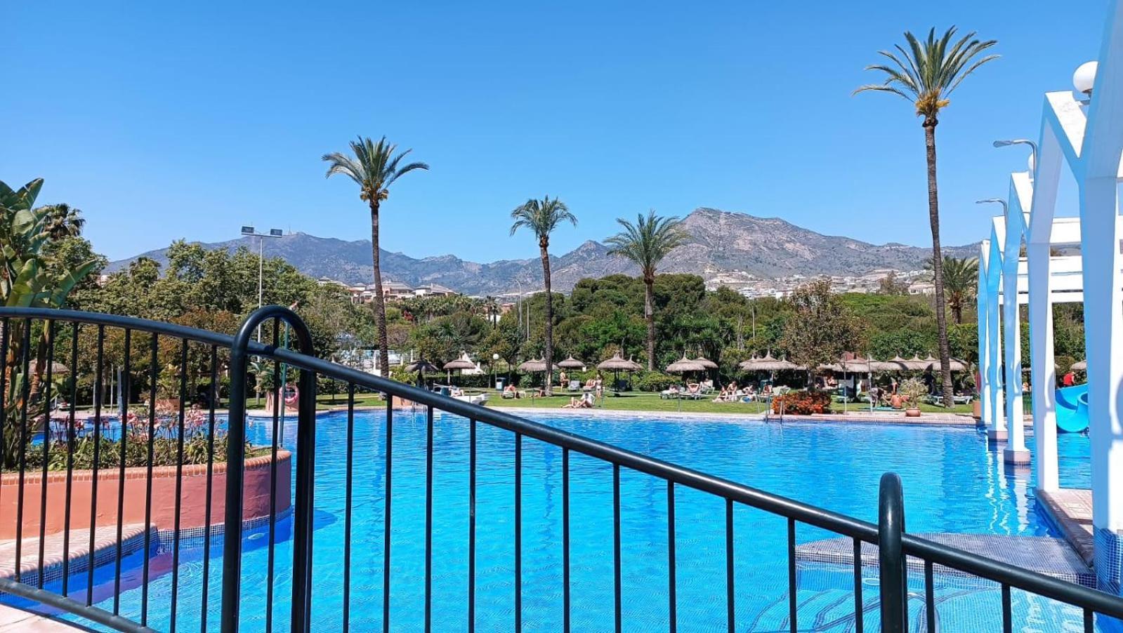 Benal Beach Vista Al Mar, Piscina Templada Benalmádena Zewnętrze zdjęcie